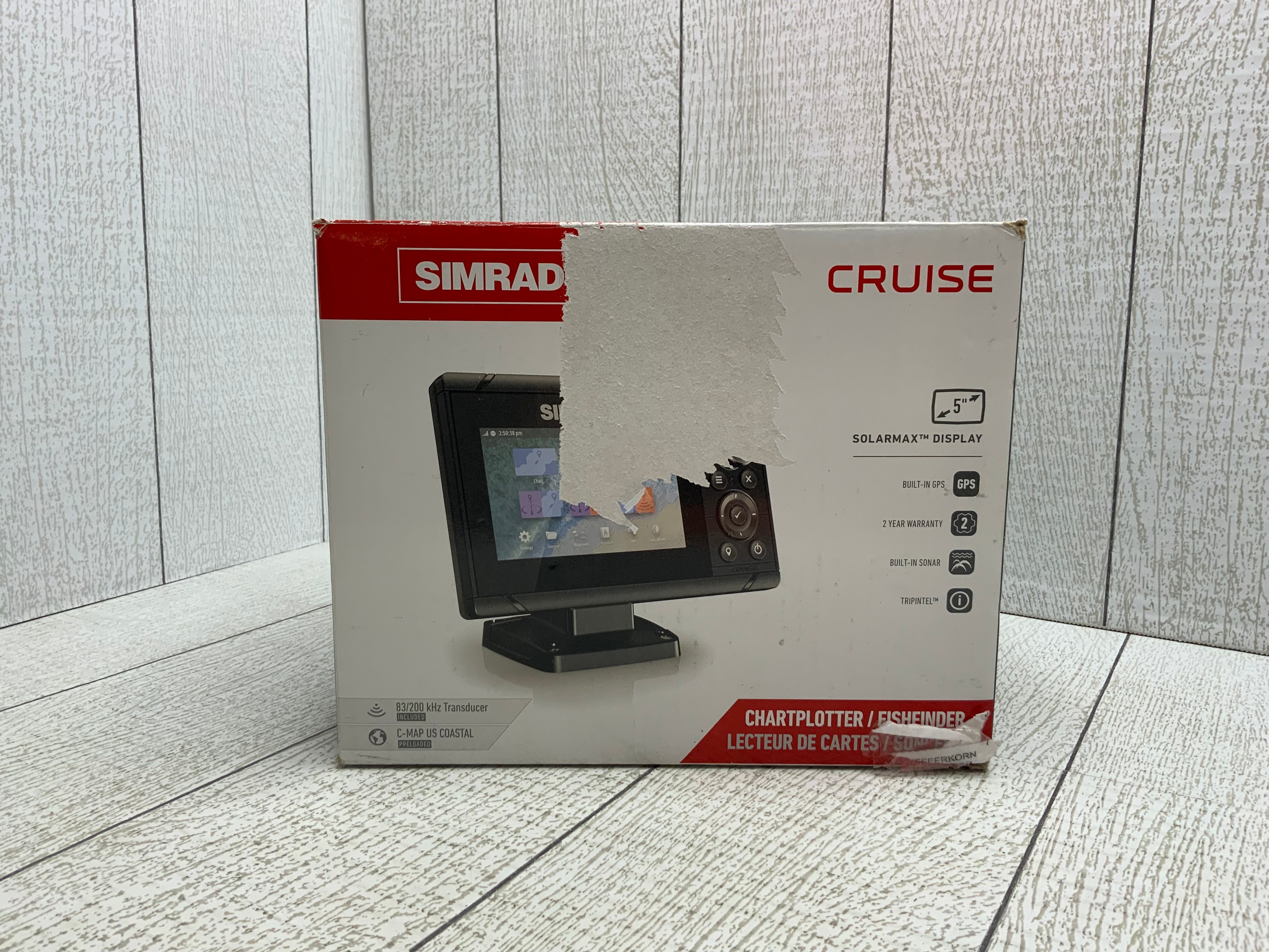 Simrad Cruise 5-5-inch GPS Chartplotter with 83/200 Transducer Preloaded (8037921718510)